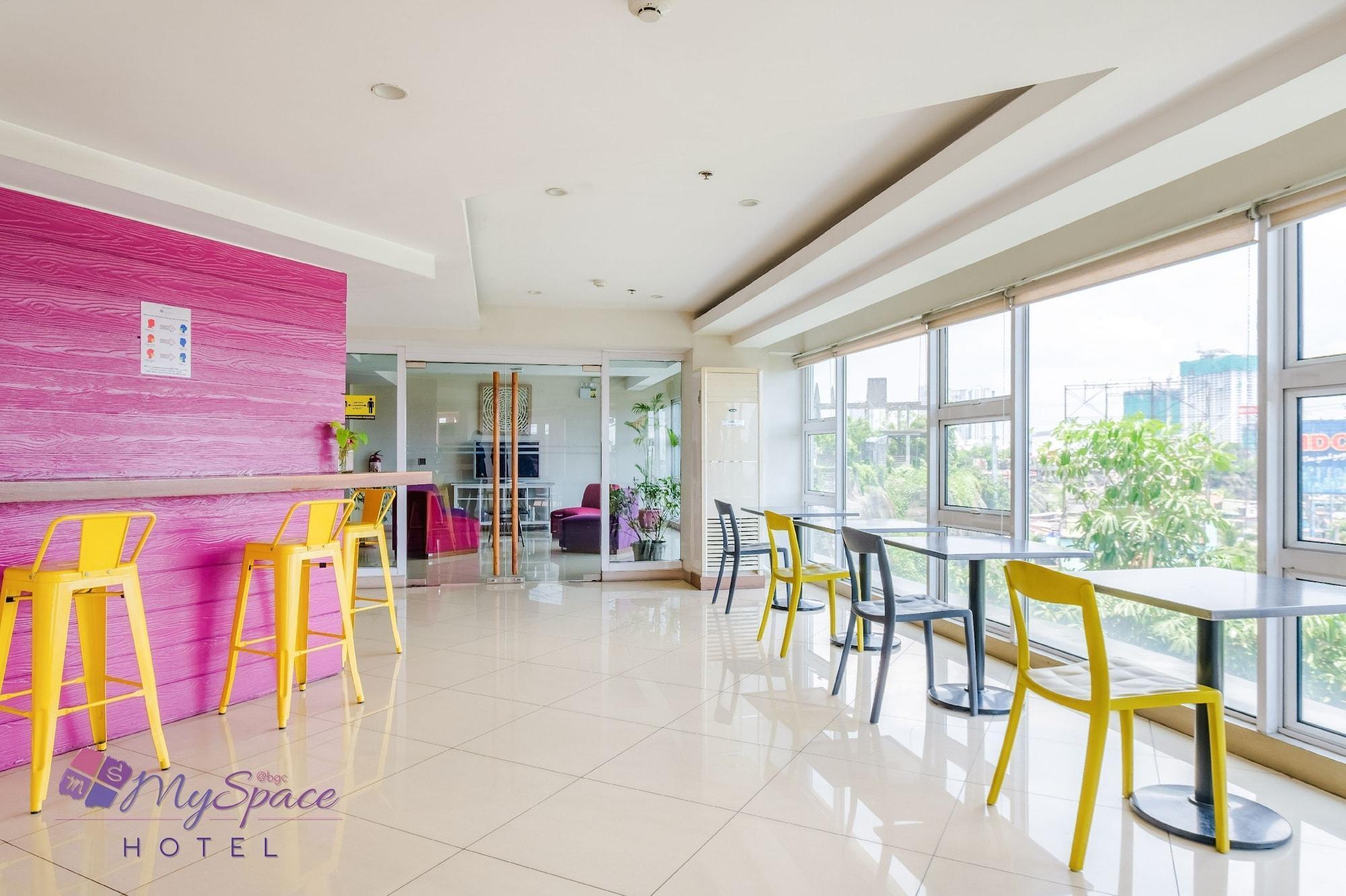 Myspace Hotel @Bgc Pasig City Esterno foto
