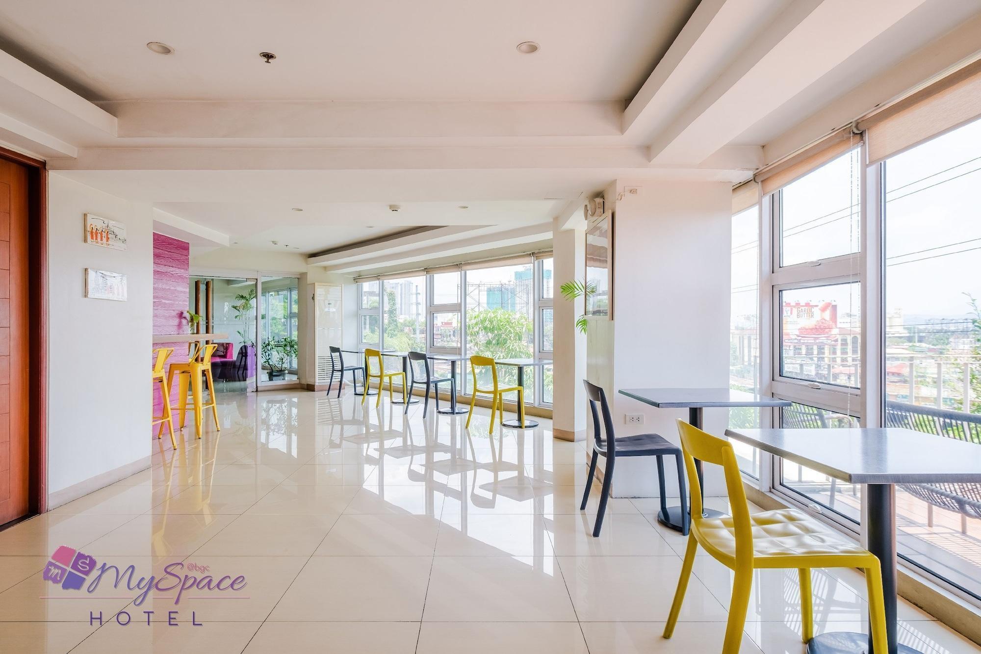 Myspace Hotel @Bgc Pasig City Esterno foto