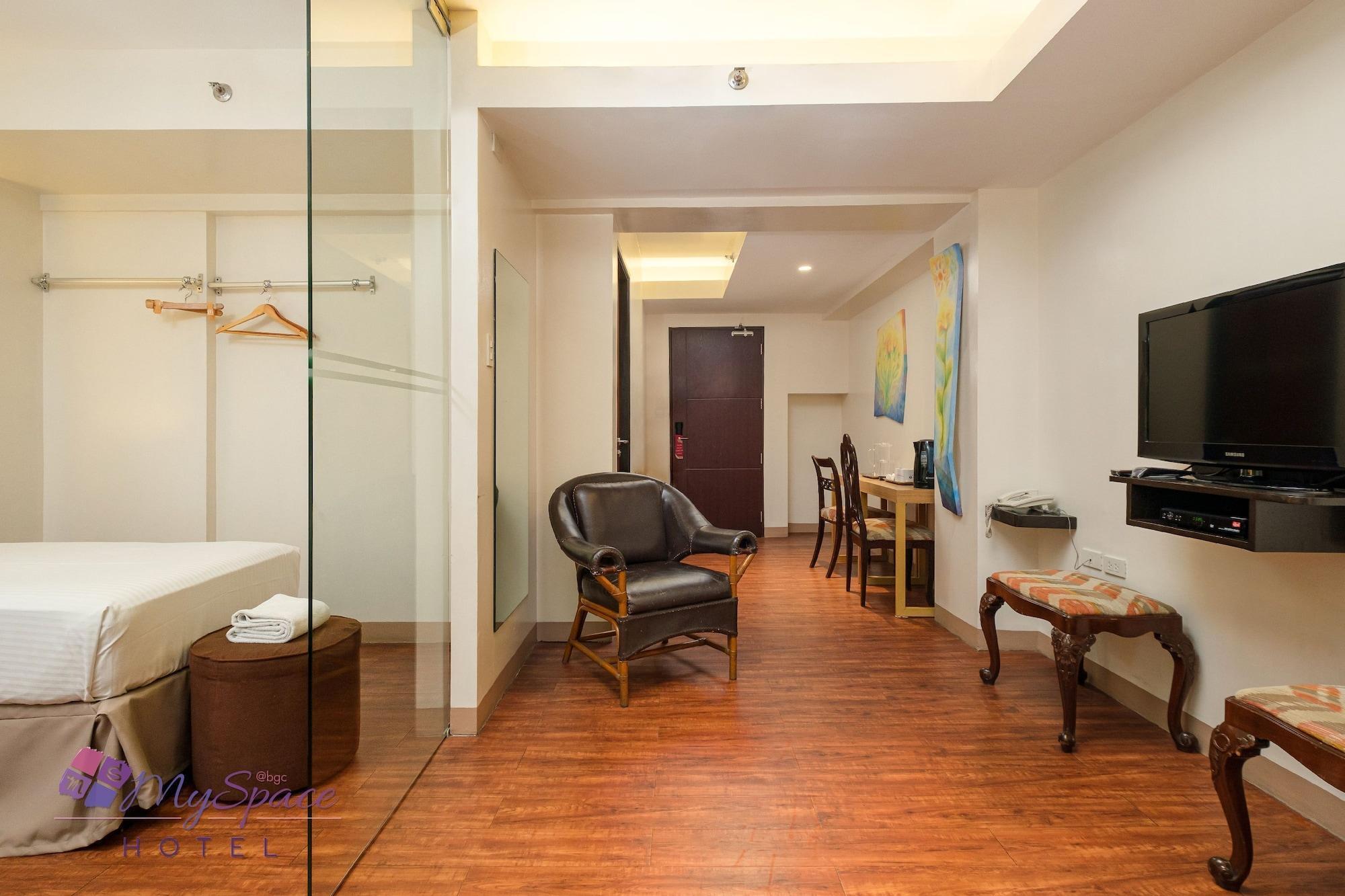 Myspace Hotel @Bgc Pasig City Esterno foto